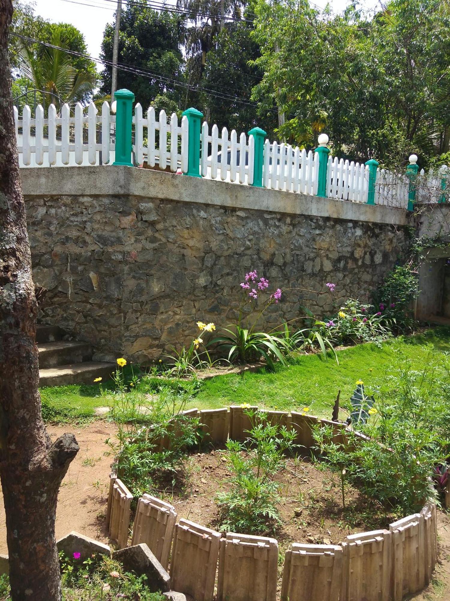 Jasmine Garden Inn Ella Bagian luar foto
