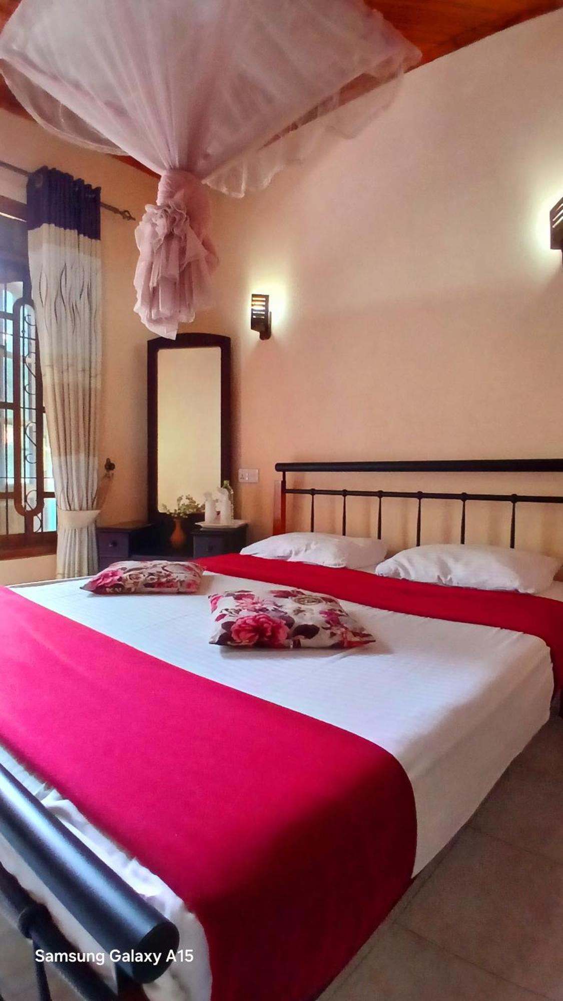 Jasmine Garden Inn Ella Bagian luar foto