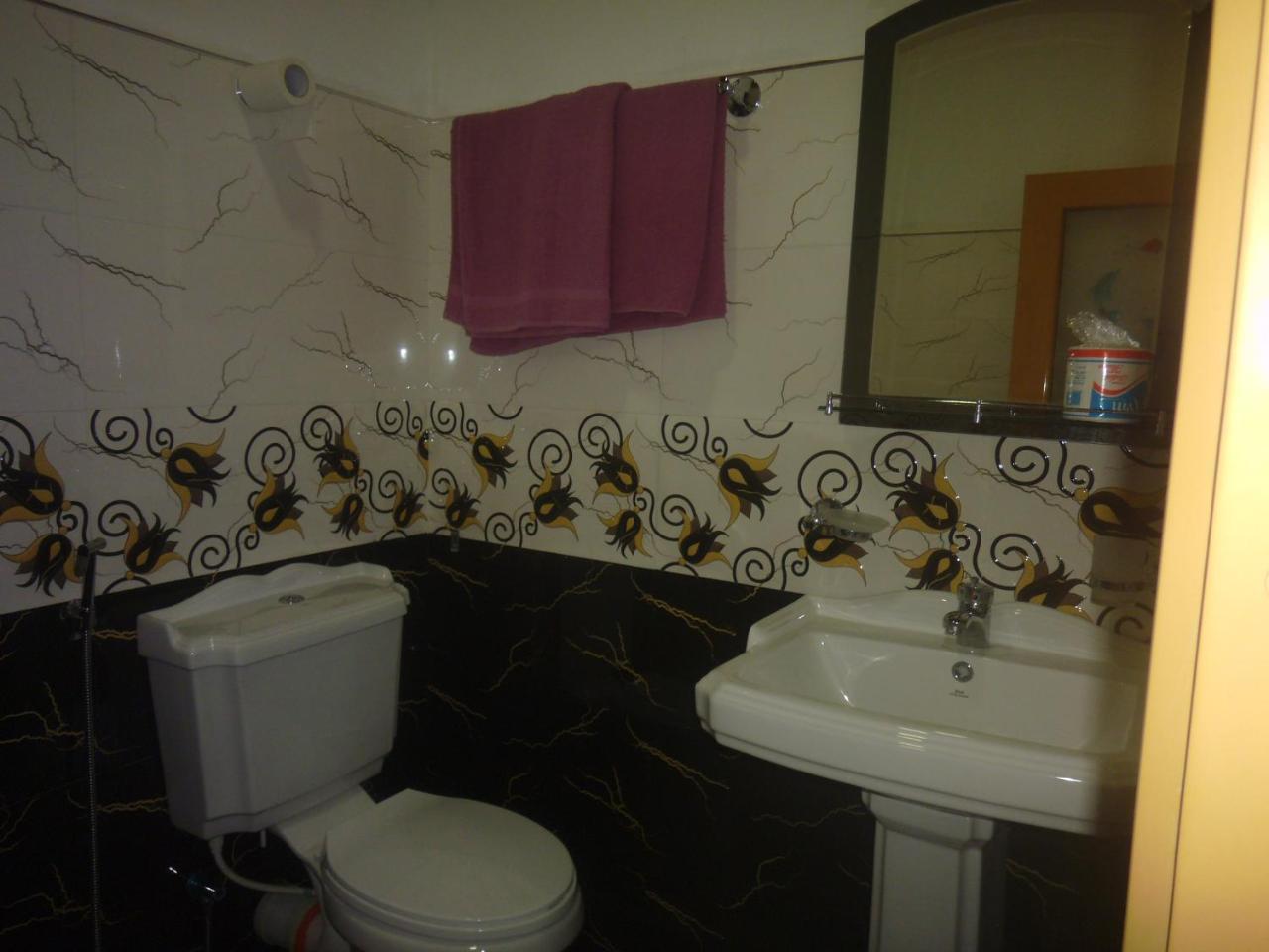 Jasmine Garden Inn Ella Bagian luar foto