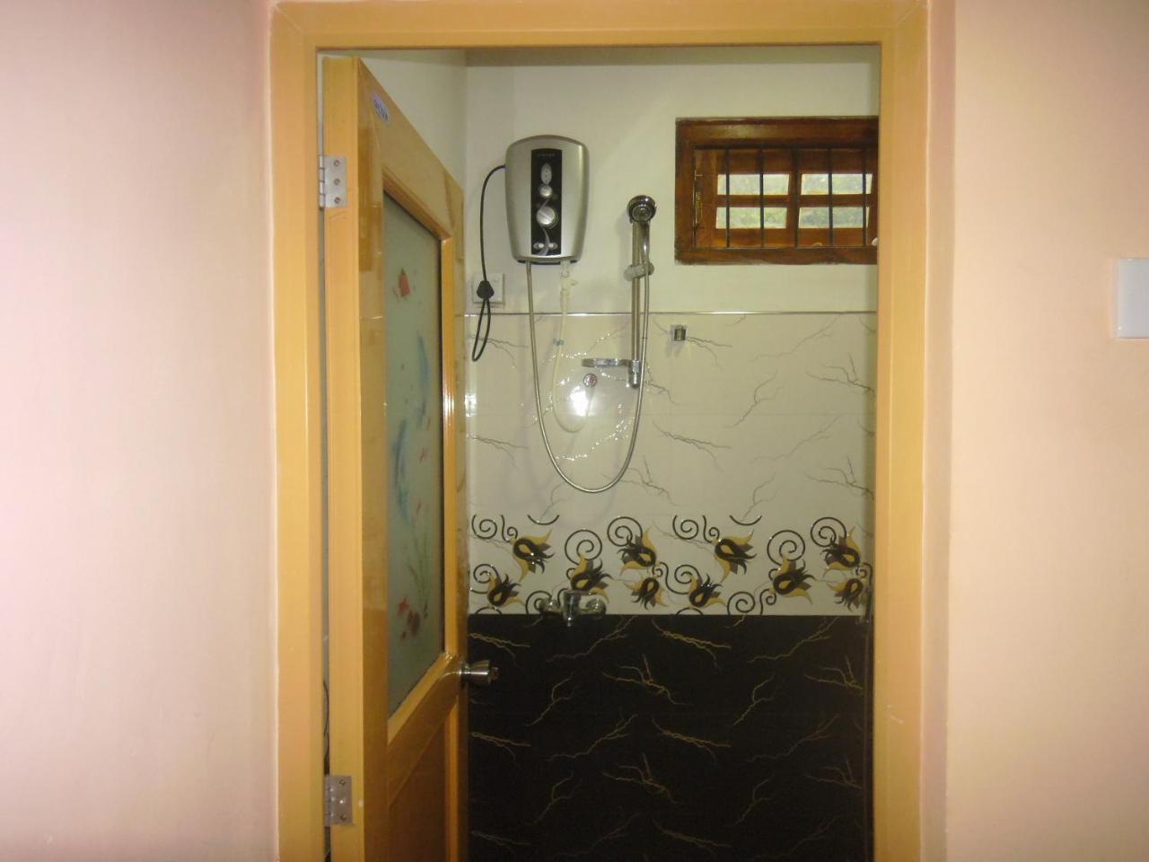 Jasmine Garden Inn Ella Bagian luar foto